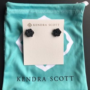 Black Kendra Scott studs.